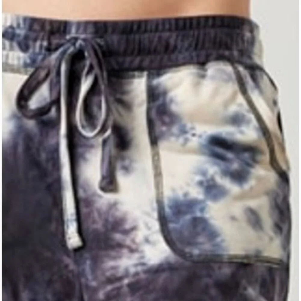 NWT Francesca's collection Pamela Tie Dye High Rise Sweat Pants Blue